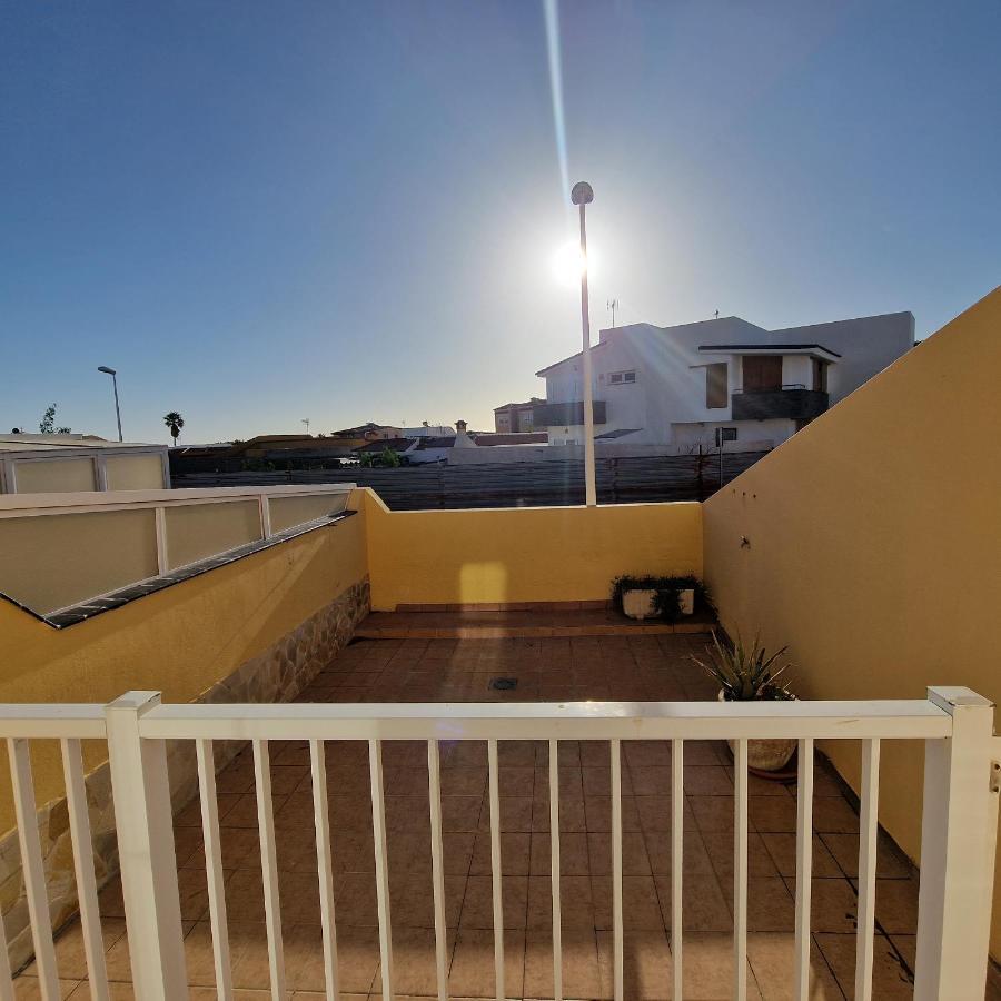 Integral 5 Coliving Bed & Breakfast El Medano  Bagian luar foto
