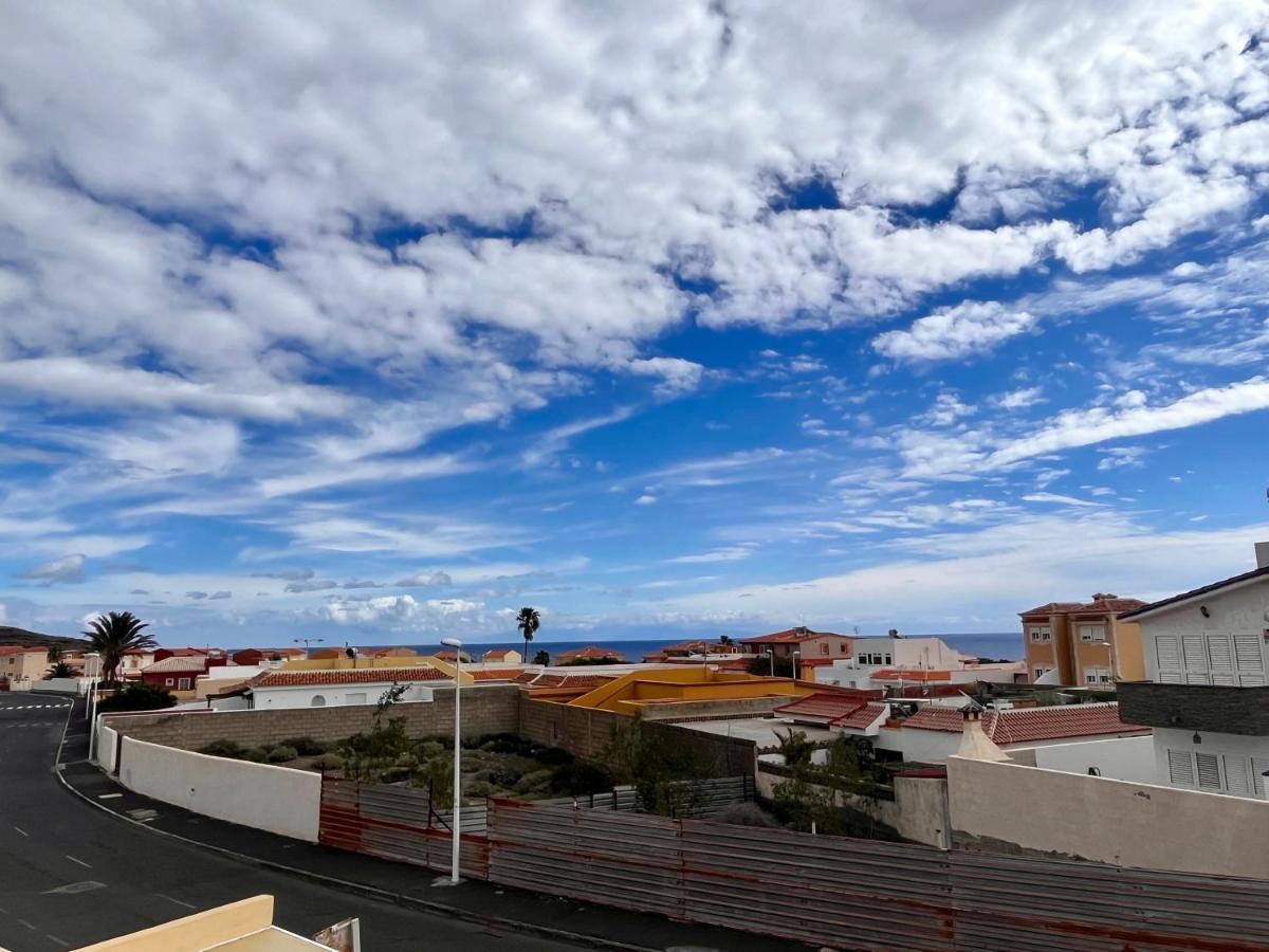 Integral 5 Coliving Bed & Breakfast El Medano  Bagian luar foto