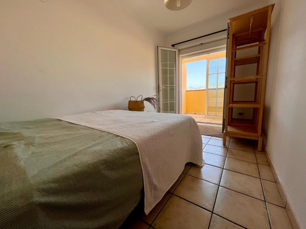 Integral 5 Coliving Bed & Breakfast El Medano  Bagian luar foto