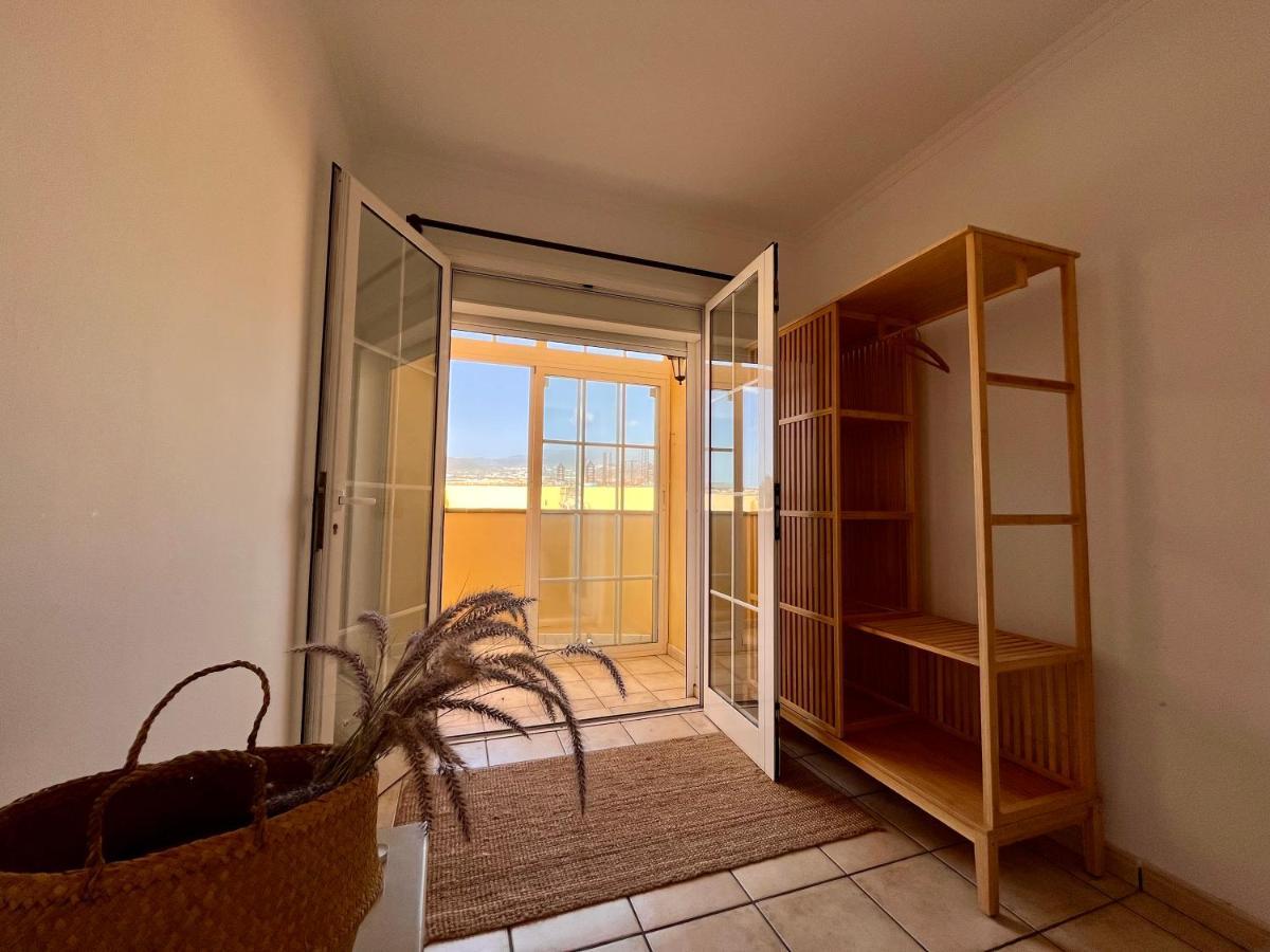 Integral 5 Coliving Bed & Breakfast El Medano  Bagian luar foto